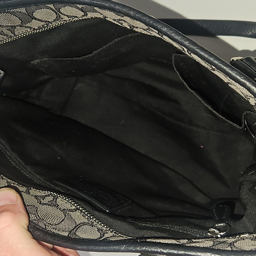 Coach Purse. Classic Monogram Design 14"x10" EUC - Picture 5 of 6